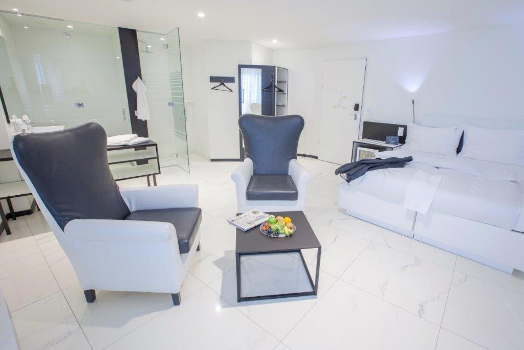 Boutiquehotel Thessoni Classic & Self Service Residence Home Zuerich Regensdorf Exterior photo